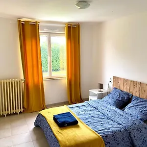 Hébergement de vacances Charmante Maison De 115m2 à 7 Minute De La, Plourivo